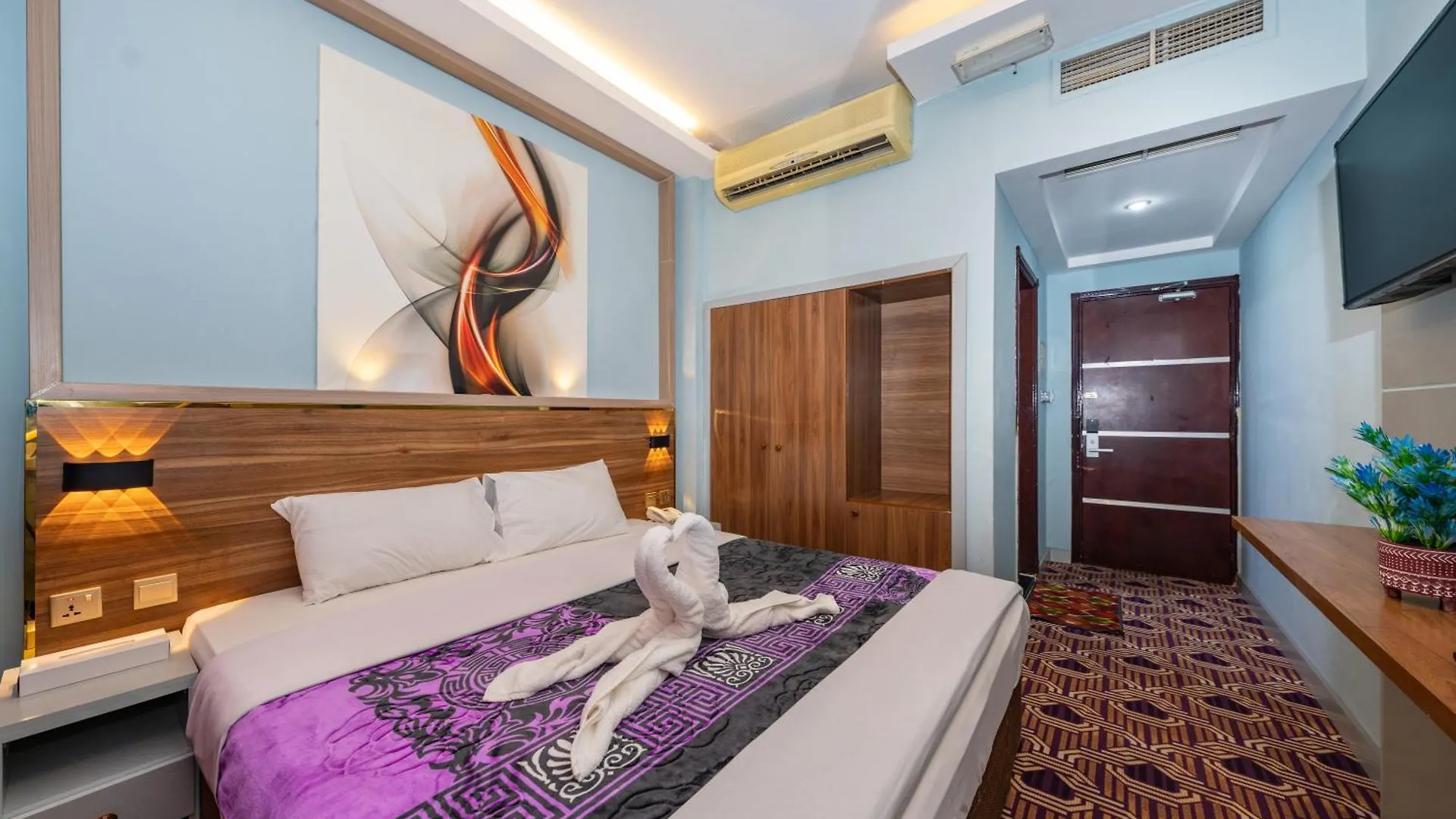Tanha Hotel Dubai