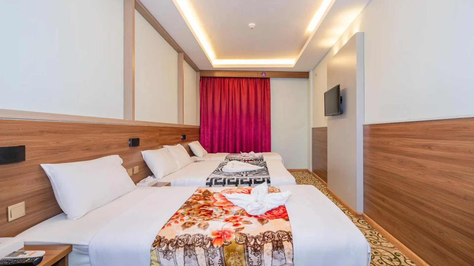 Tanha Hotel Dubai 0*,