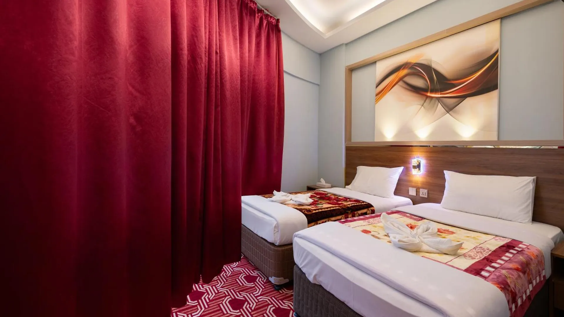 Tanha Hotel Dubai 0*,